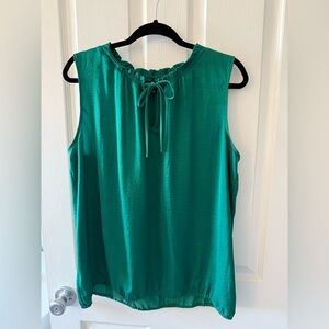 41 Hawthorn Silky Kelly Green Sleeveless Blouse